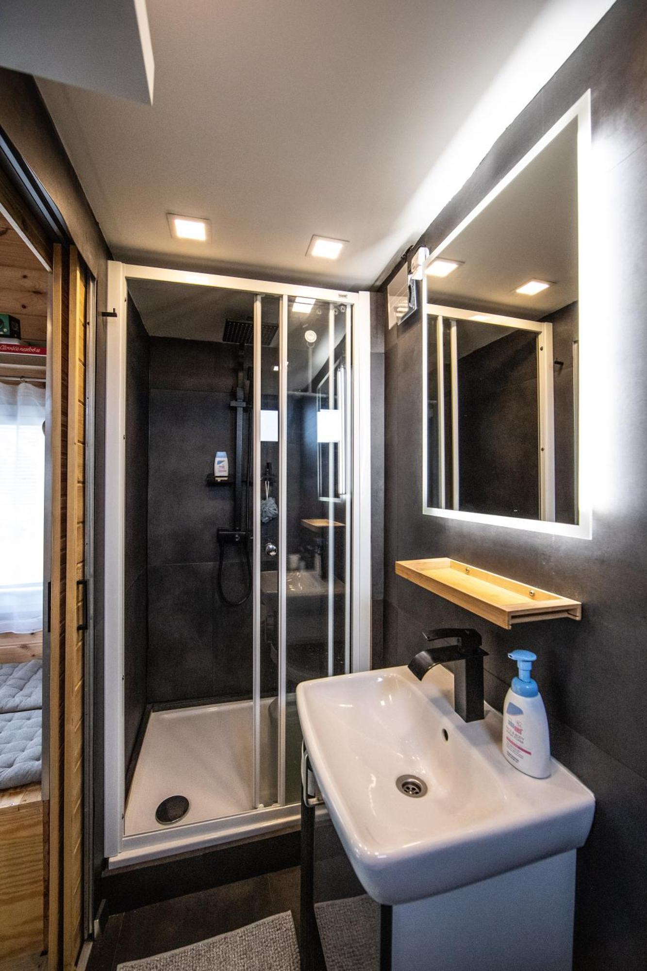 Tiny House - Chatka V Rezi U Prahy Husinec  Extérieur photo